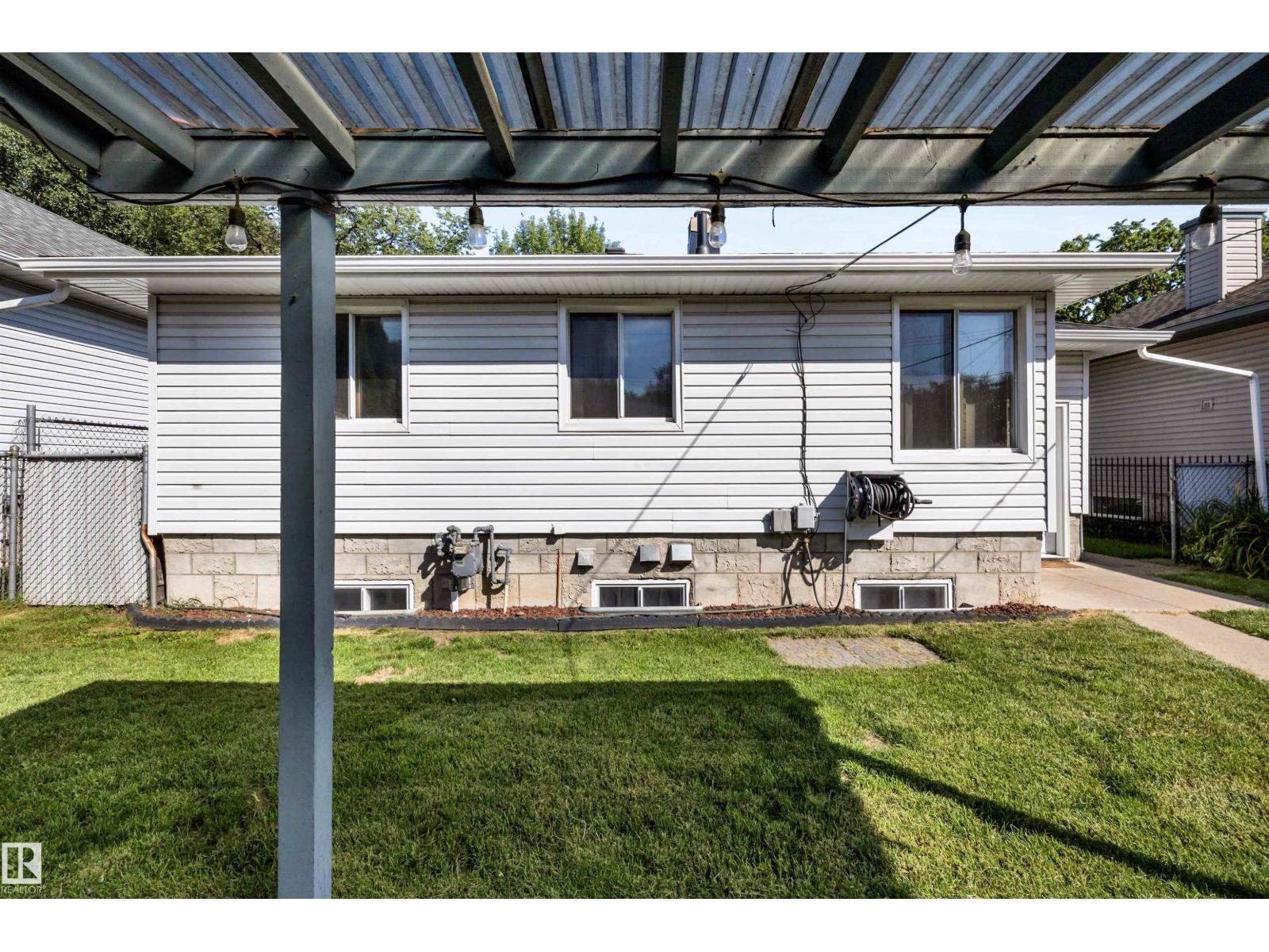 12740 118 ST NW - Image 30