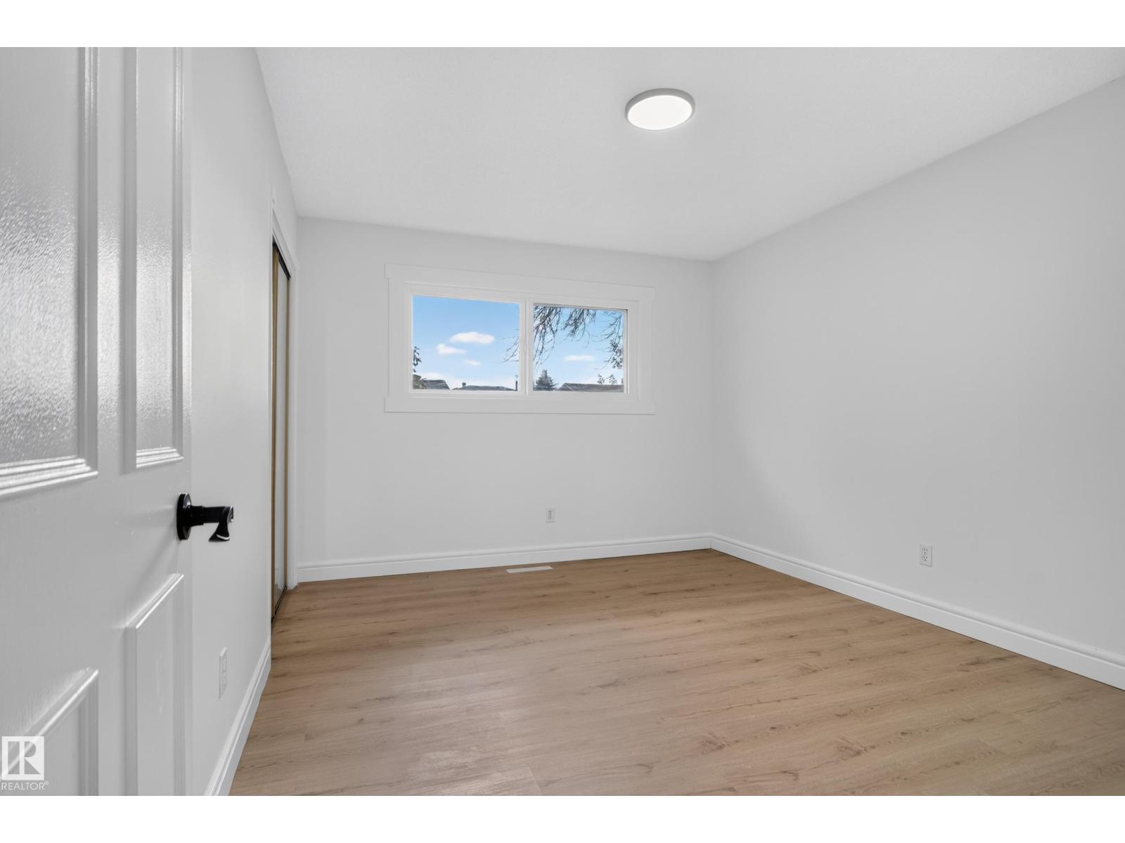 15012 79 ST NW - 22
