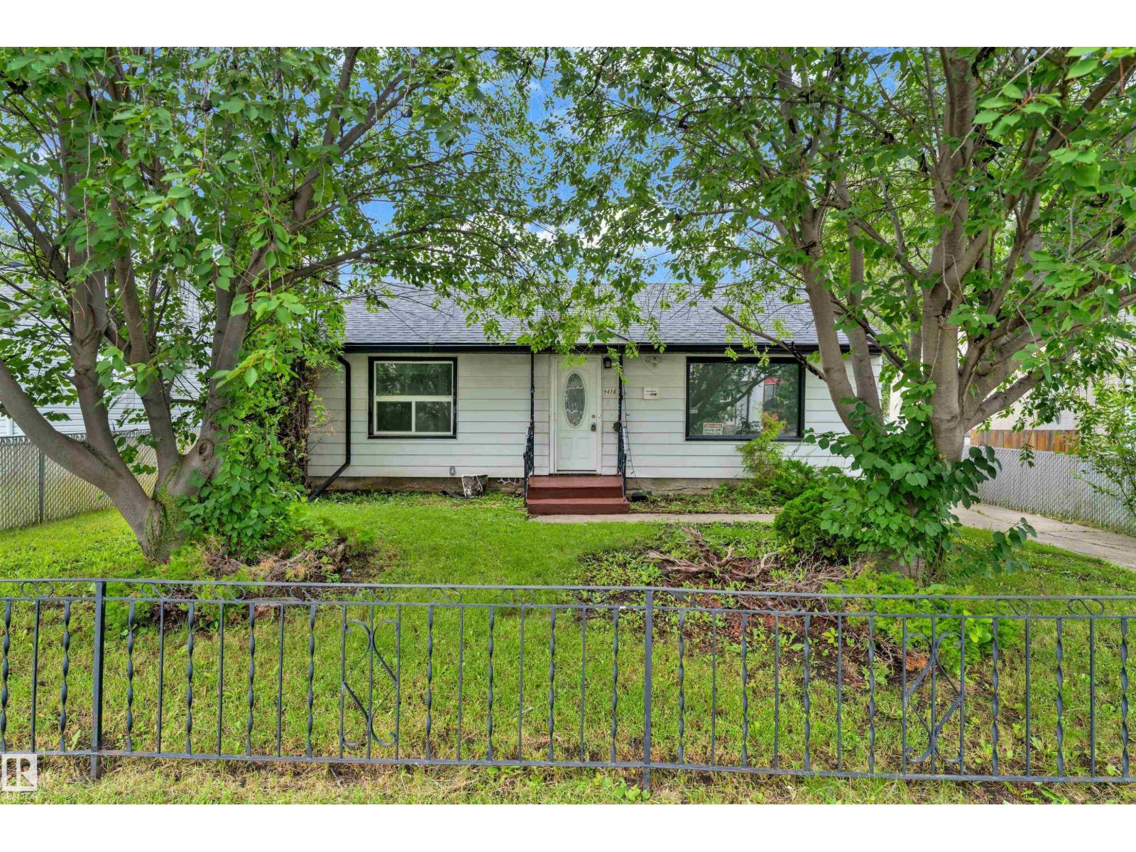 9416 153 ST NW - 1