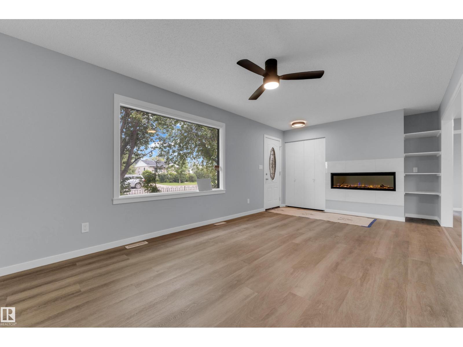 9416 153 ST NW - 3