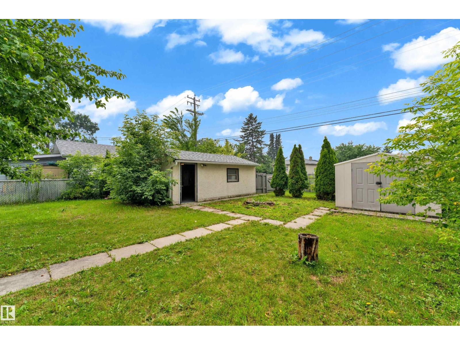 9416 153 ST NW - 23