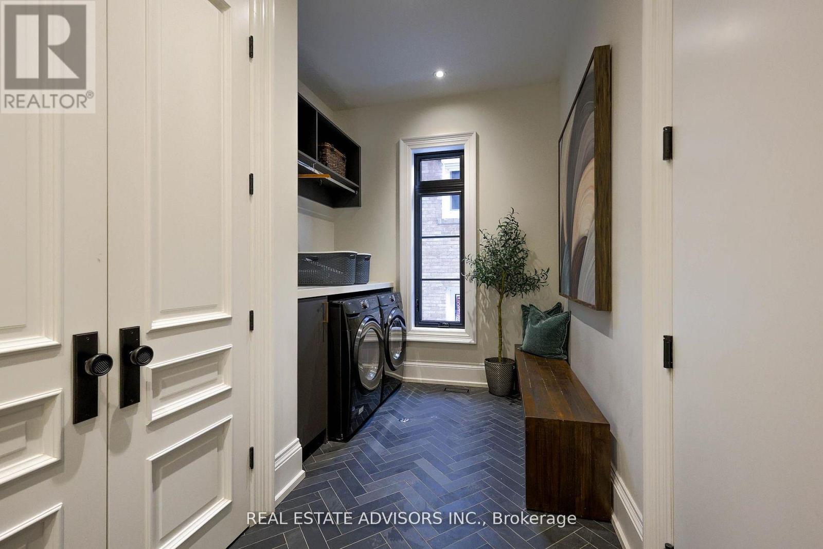 20 ARROWSTOOK ROAD - 20