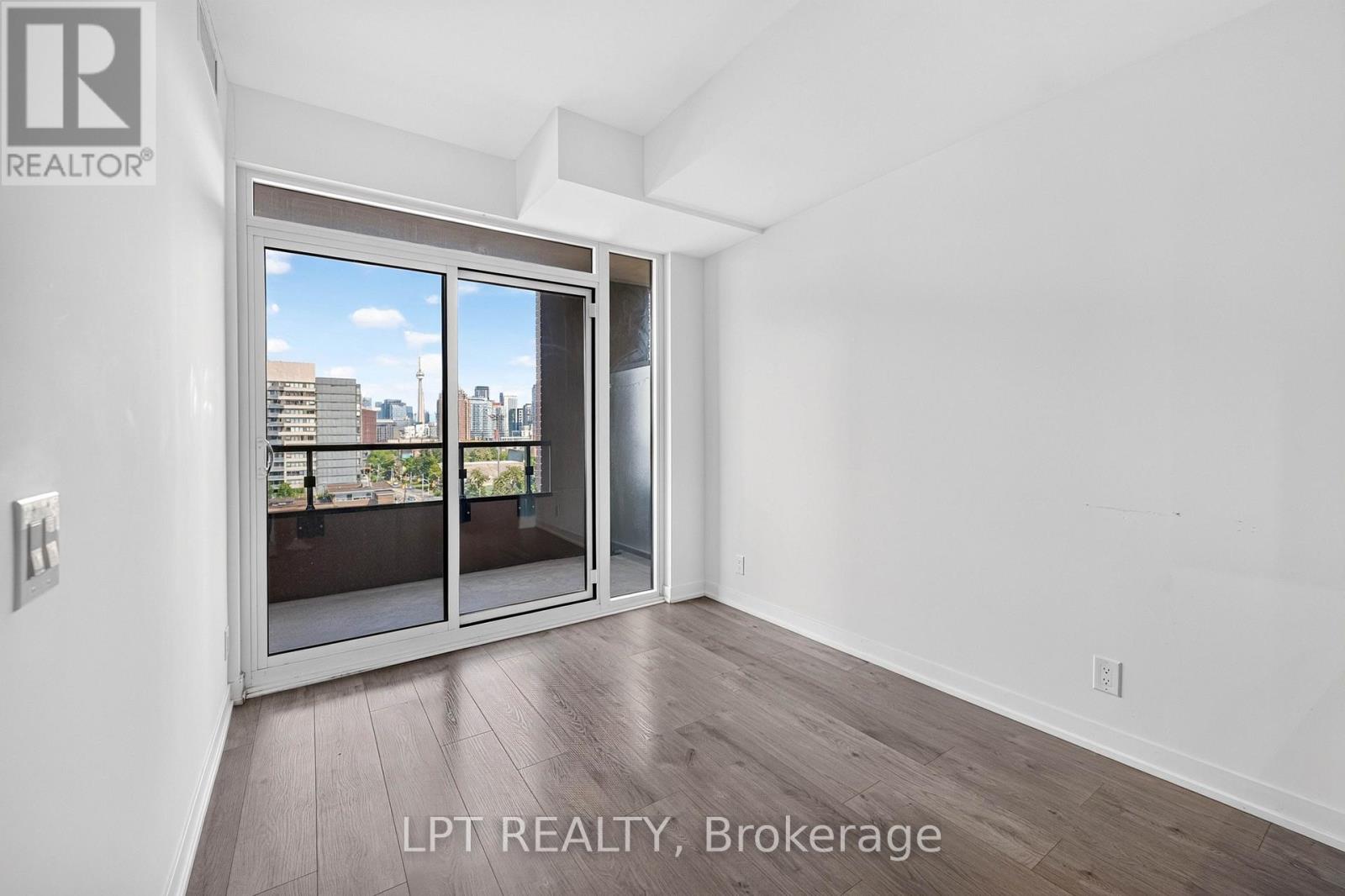 #609 285 DUFFERIN STREET - Image 8