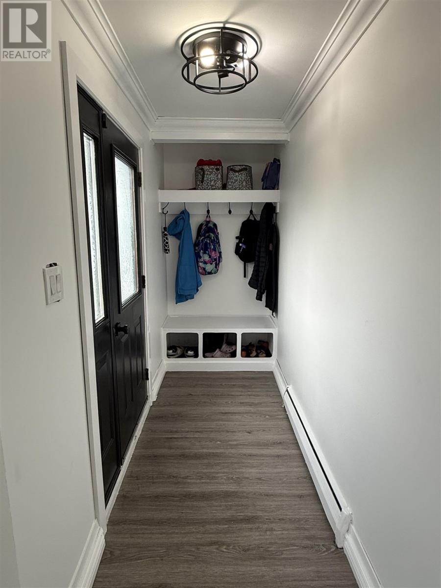 31 Hirshhorn AVE - 10