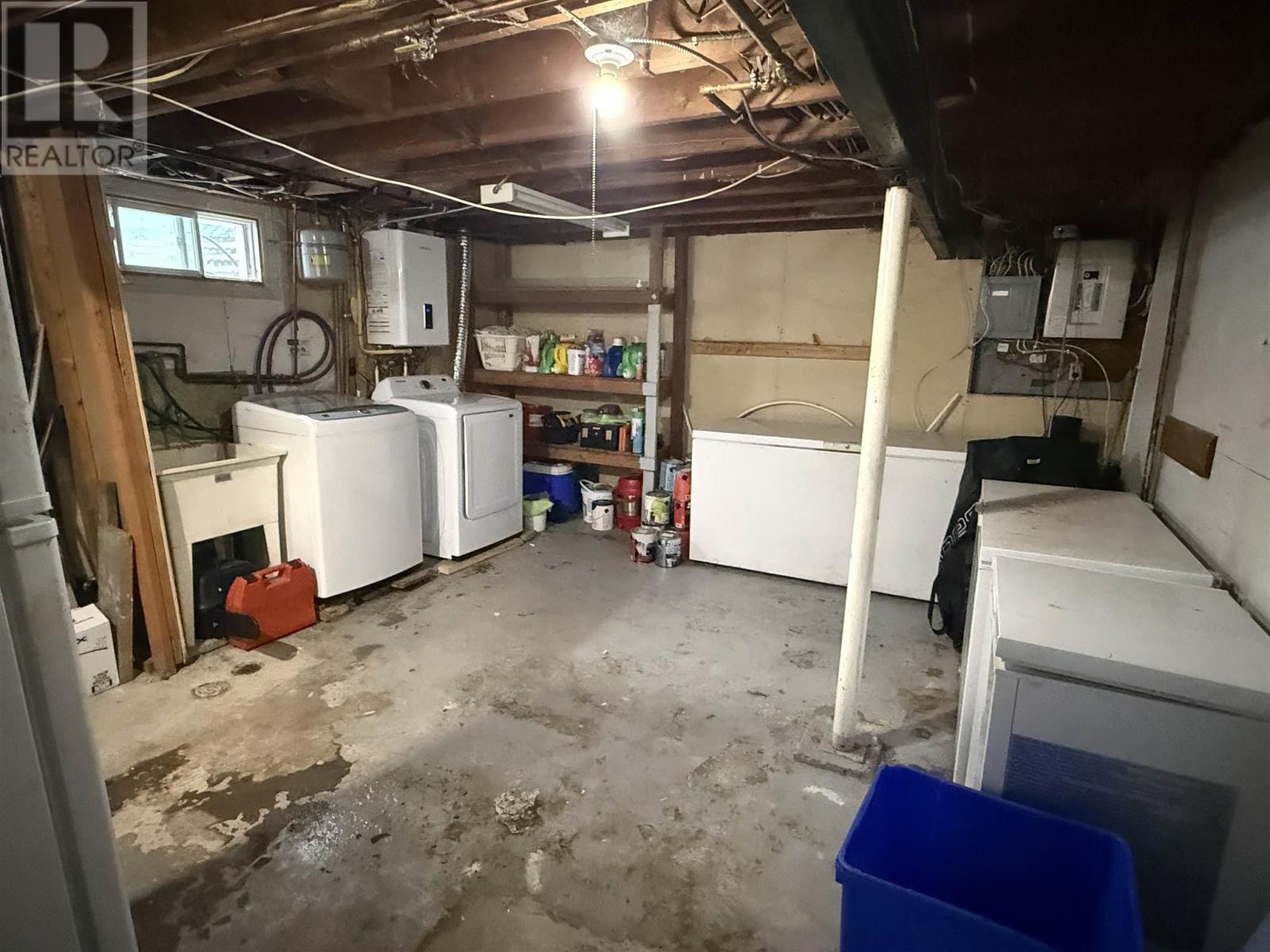 31 Hirshhorn AVE - 31