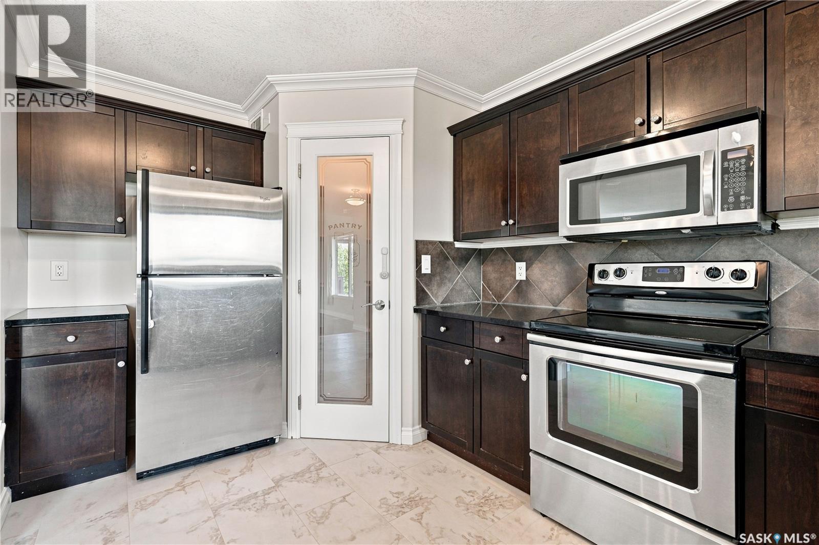 #107 119 Hampton CIRCLE - 19