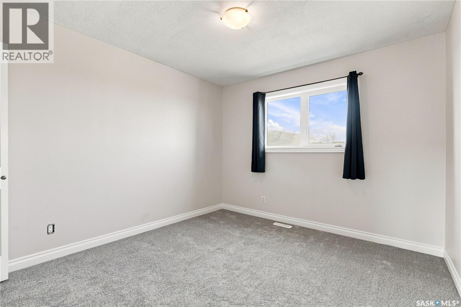 #107 119 Hampton CIRCLE - Image 31