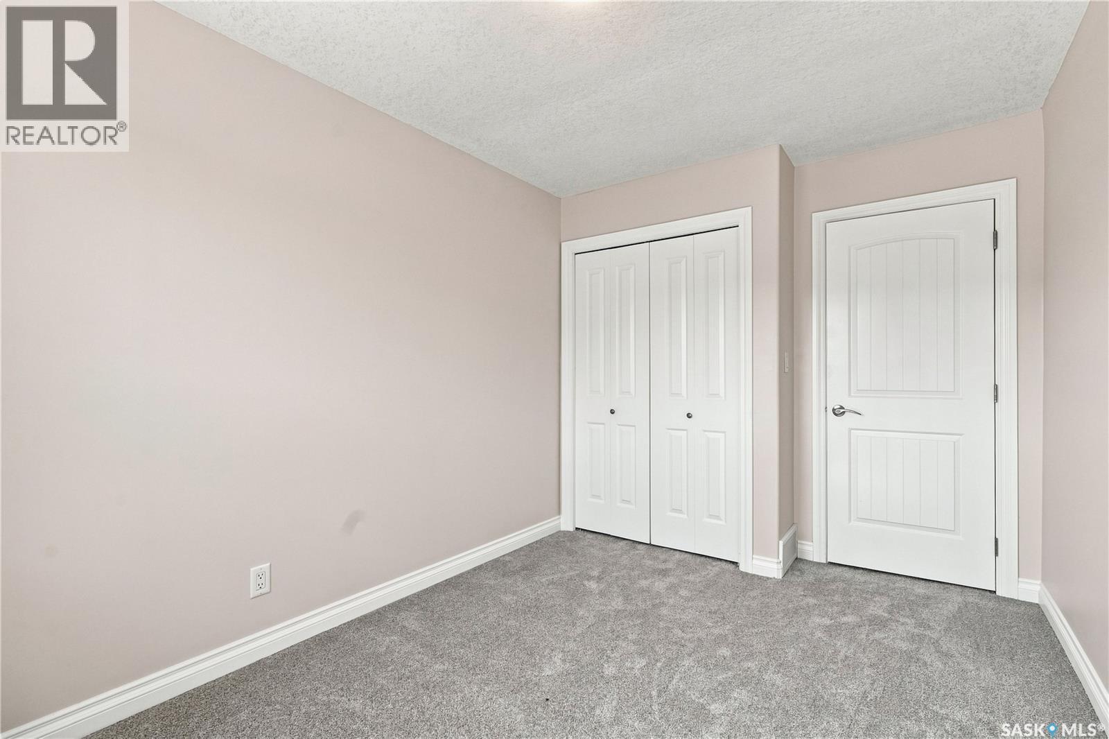 #107 119 Hampton CIRCLE - 34