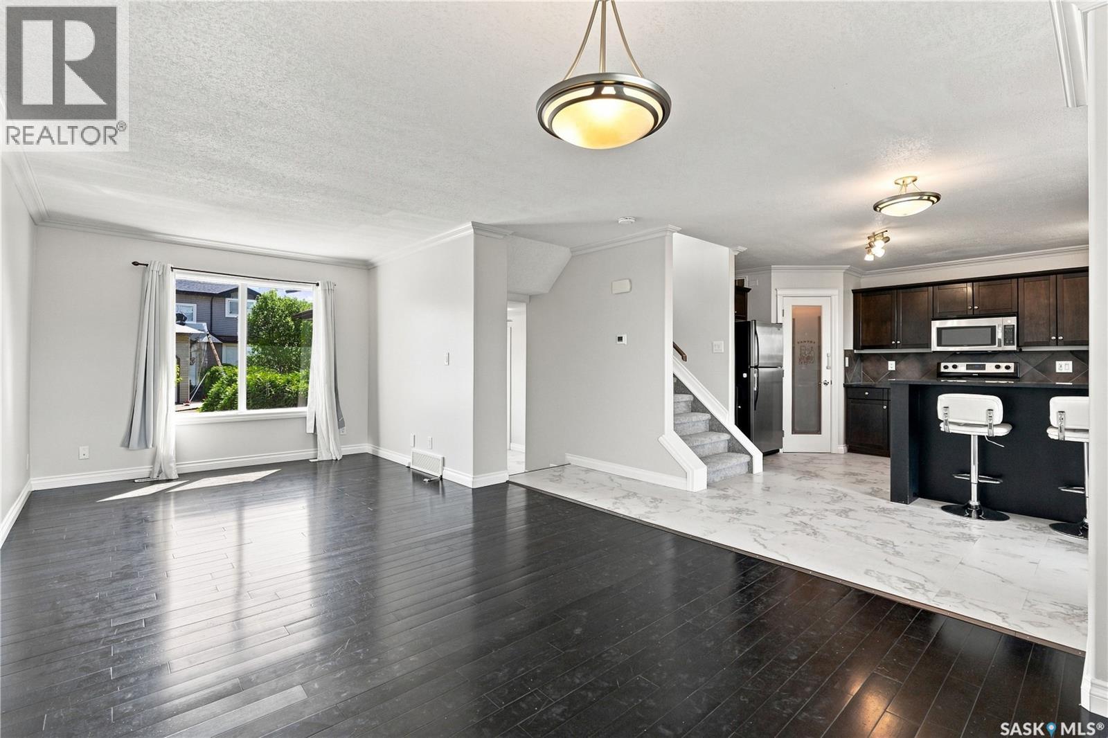 #107 119 Hampton CIRCLE - 9
