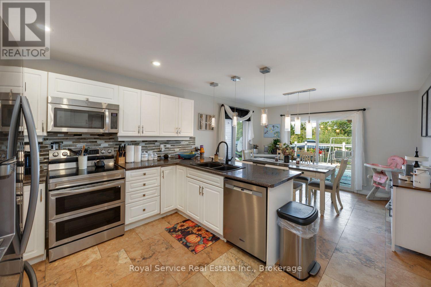 2690 FOXMEADOW ROAD - 10