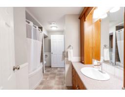 8129 Harvie Road, Surrey, BC V4N6A8 Photo 10