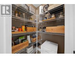 1518 Monaghan Lane, Ottawa, ON K2W1B4 Photo 17