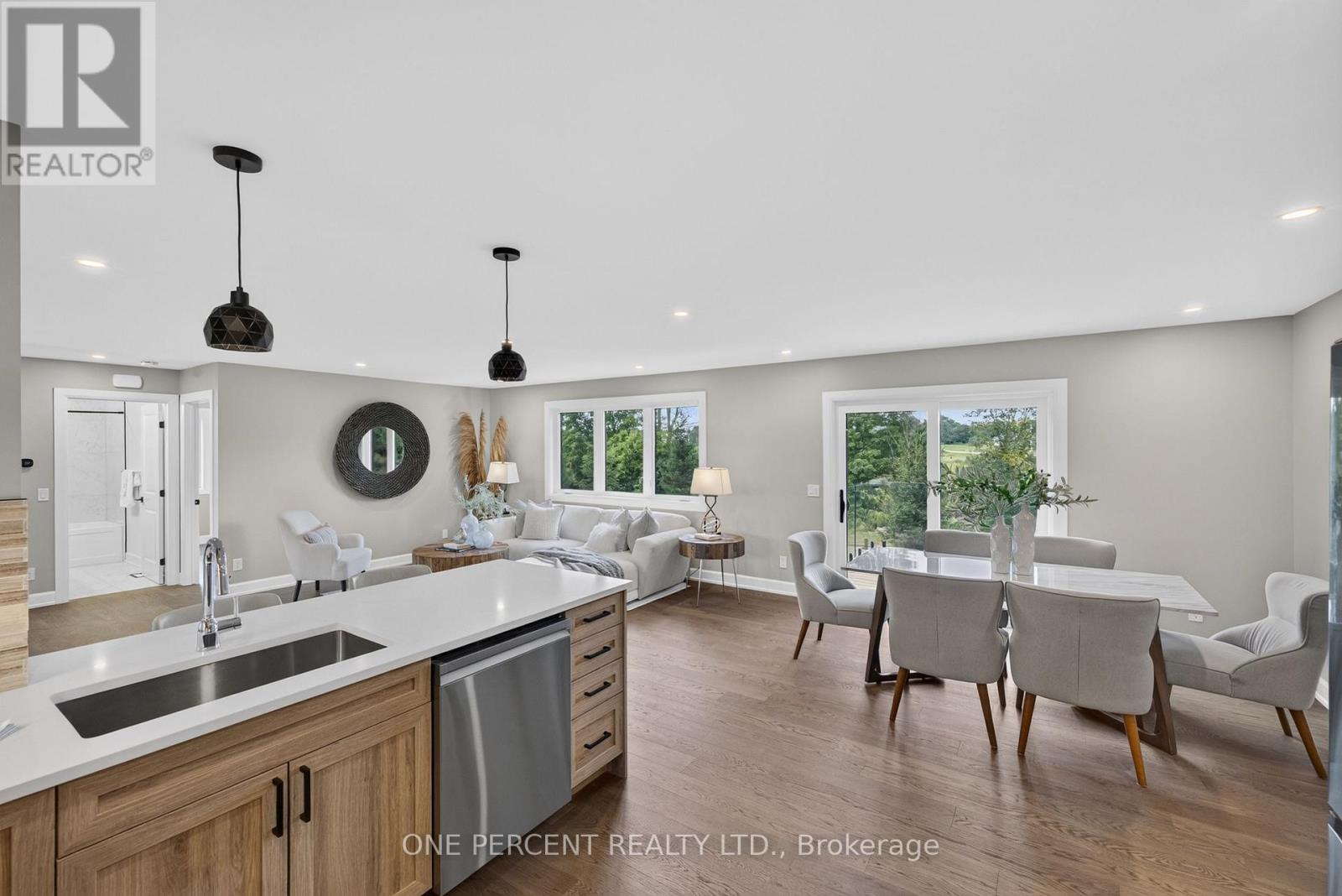 1243 ROSEDALE ROAD S - Image 6