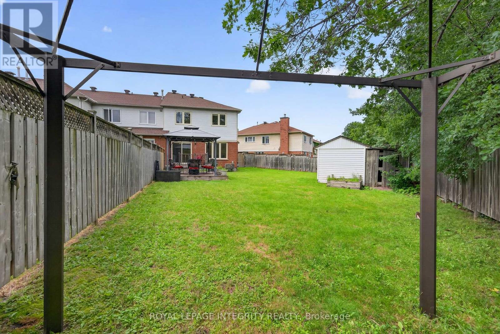 137 HUNTERSWOOD CRESCENT - Image 42