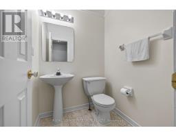 137 Hunterswood Crescent, Ottawa, ON K1G5W1 Photo 38