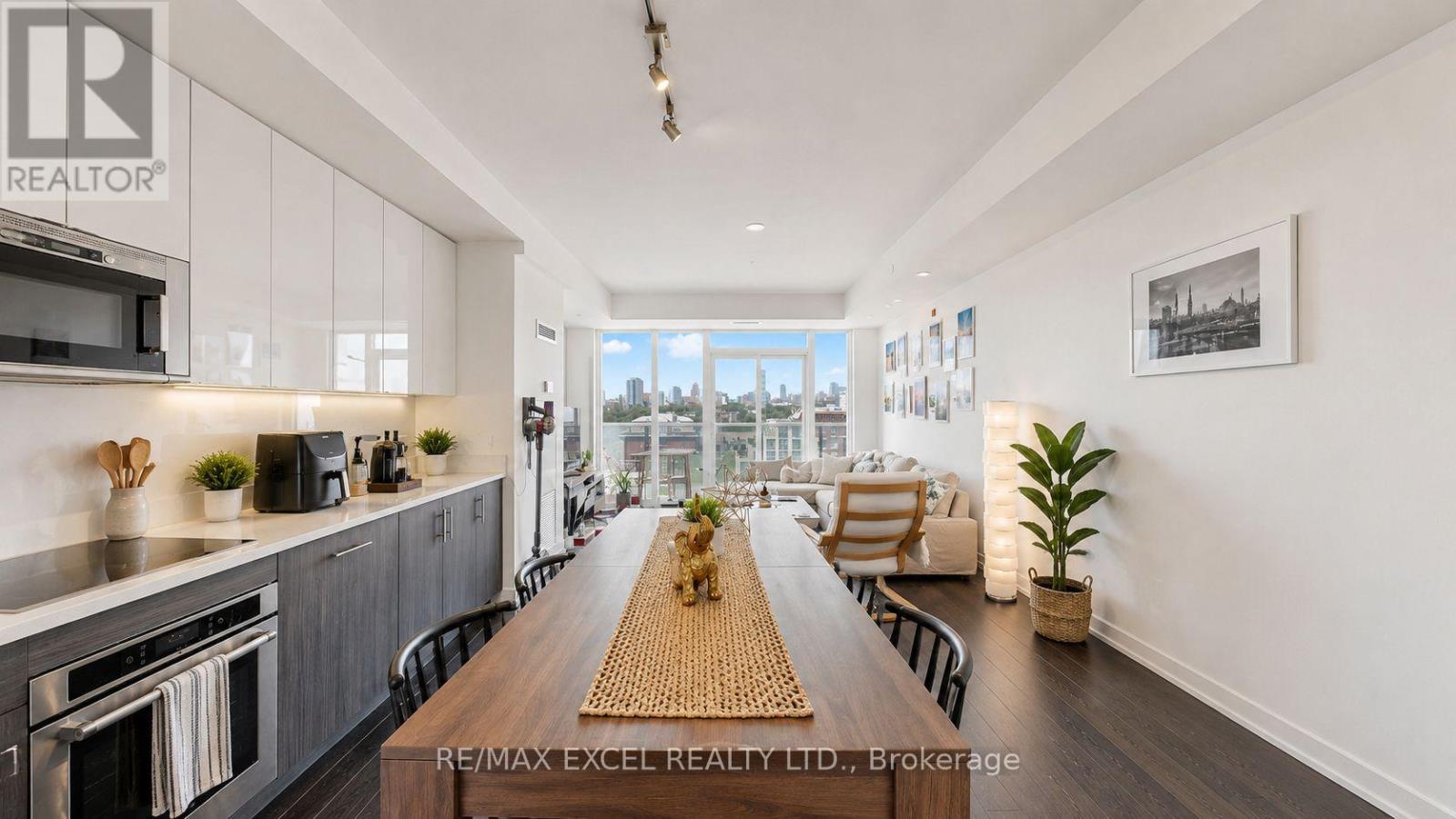 #1010 330 RICHMOND STREET W - 6