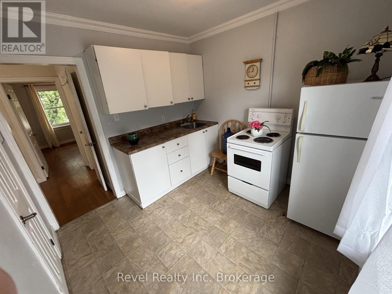 416 FIRST AVENUE W - Image 19