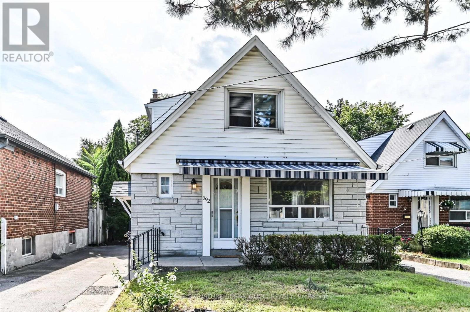 Photo of 292 Glebemount Avenue