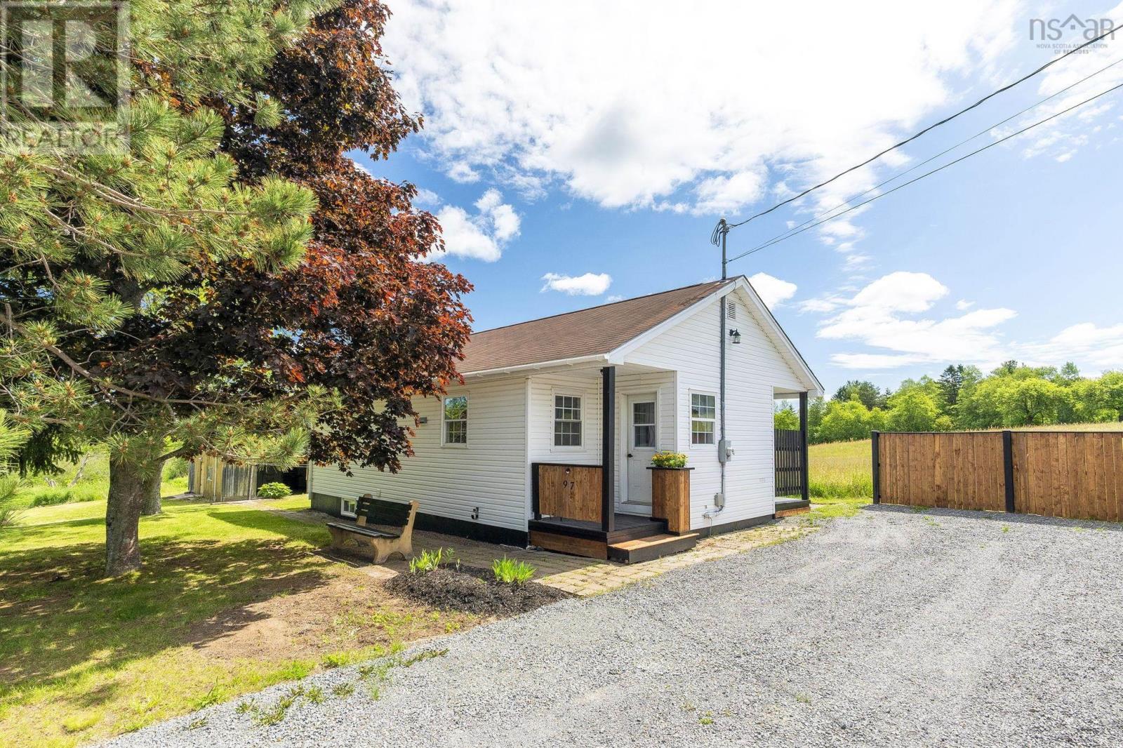 Property photo of 97 Panuke Road