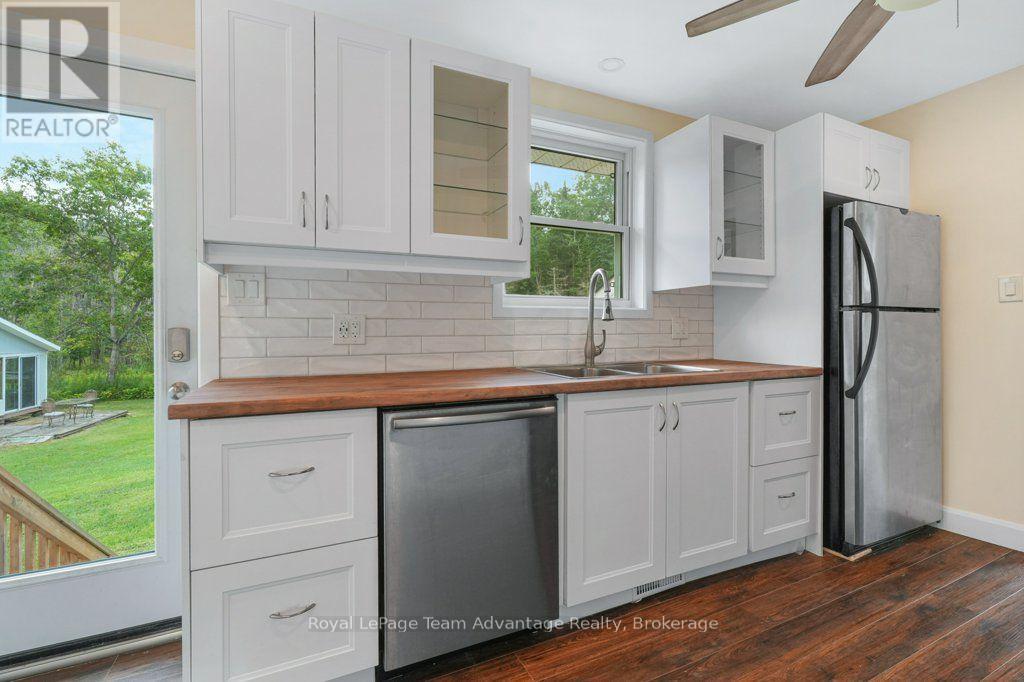 138 559 HIGHWAY - Image 12