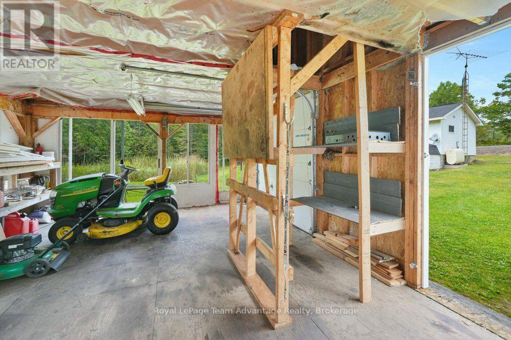 138 559 HIGHWAY - Image 28