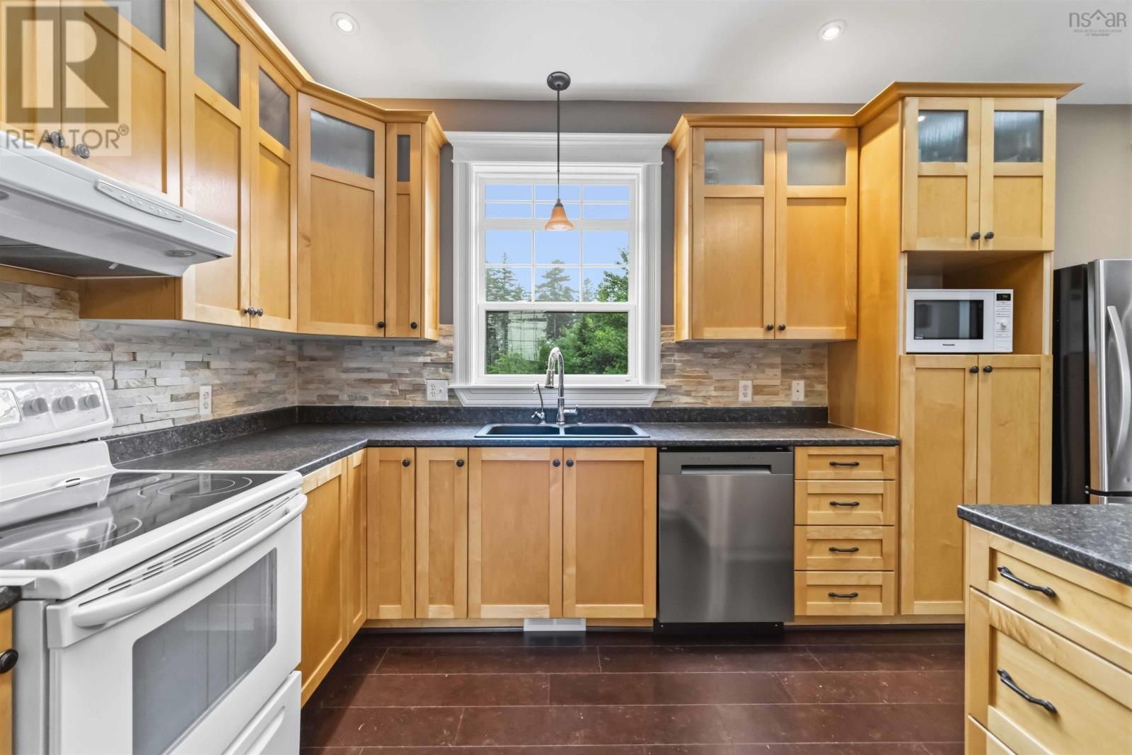 Property 7 of 35 of 189 Oceanstone Drive