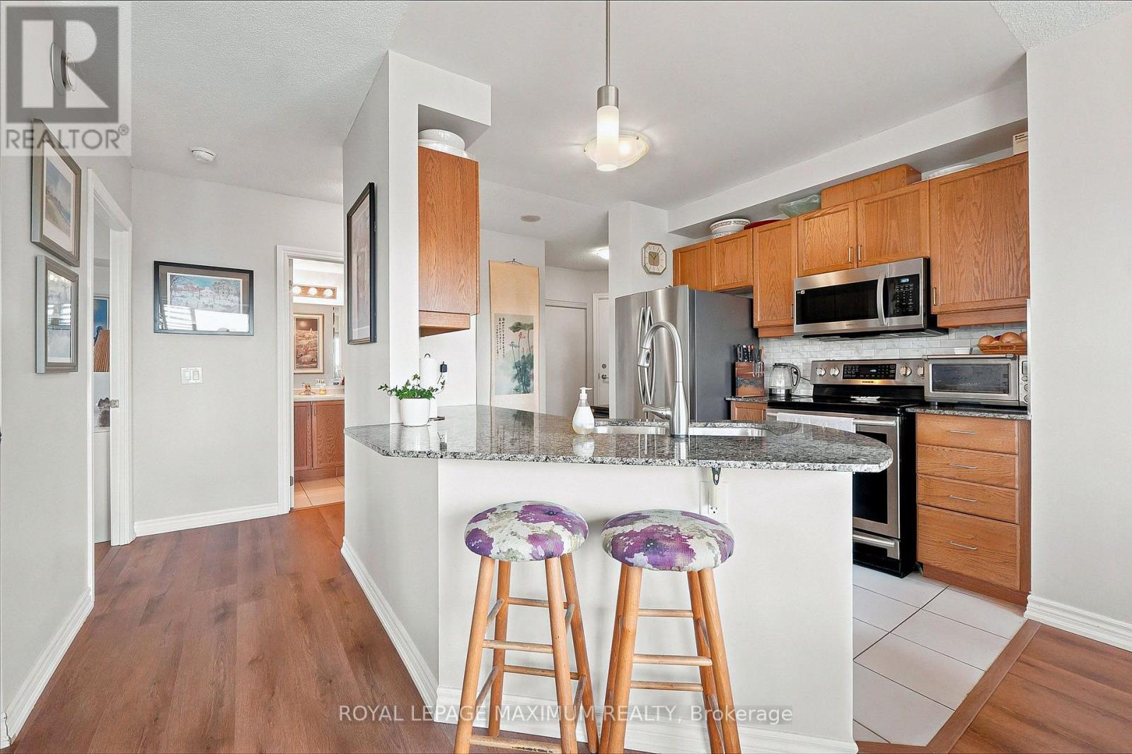 #402 7730 KIPLING AVENUE - 11