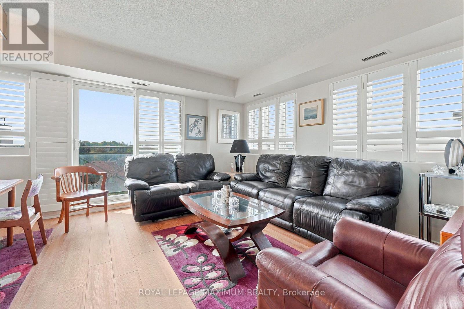 #402 7730 KIPLING AVENUE - 15