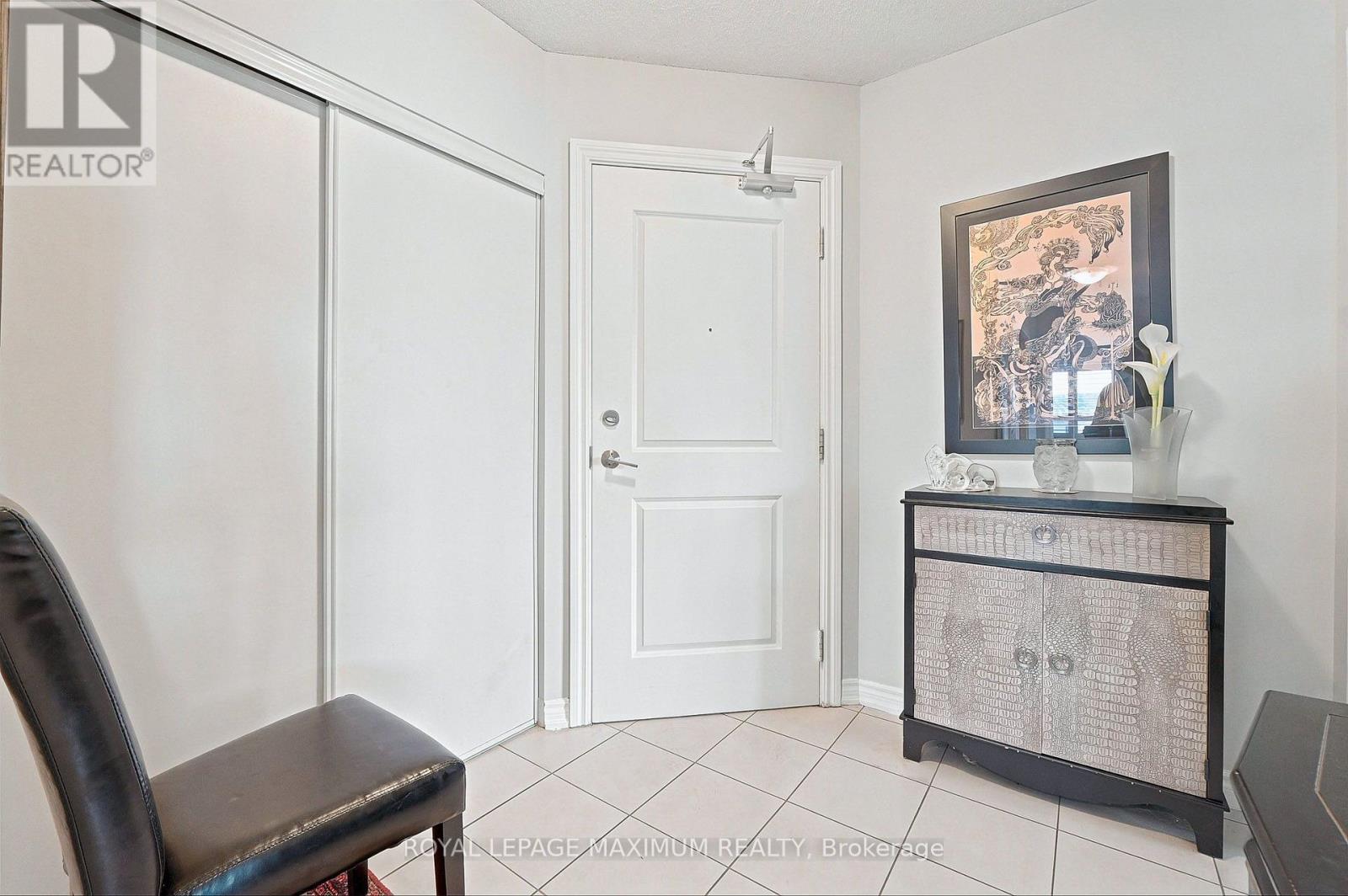 #402 7730 KIPLING AVENUE - 3