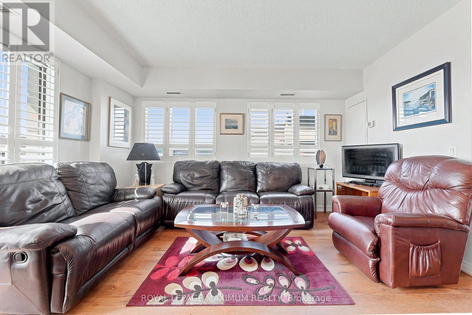 #402 7730 KIPLING AVENUE - Image 14