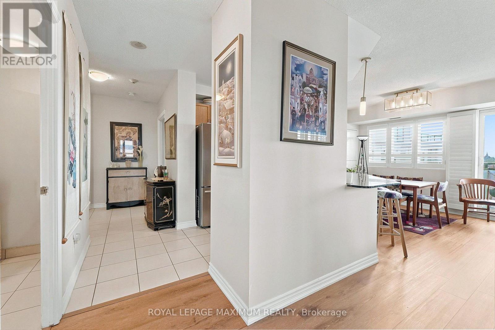 #402 7730 KIPLING AVENUE - 18