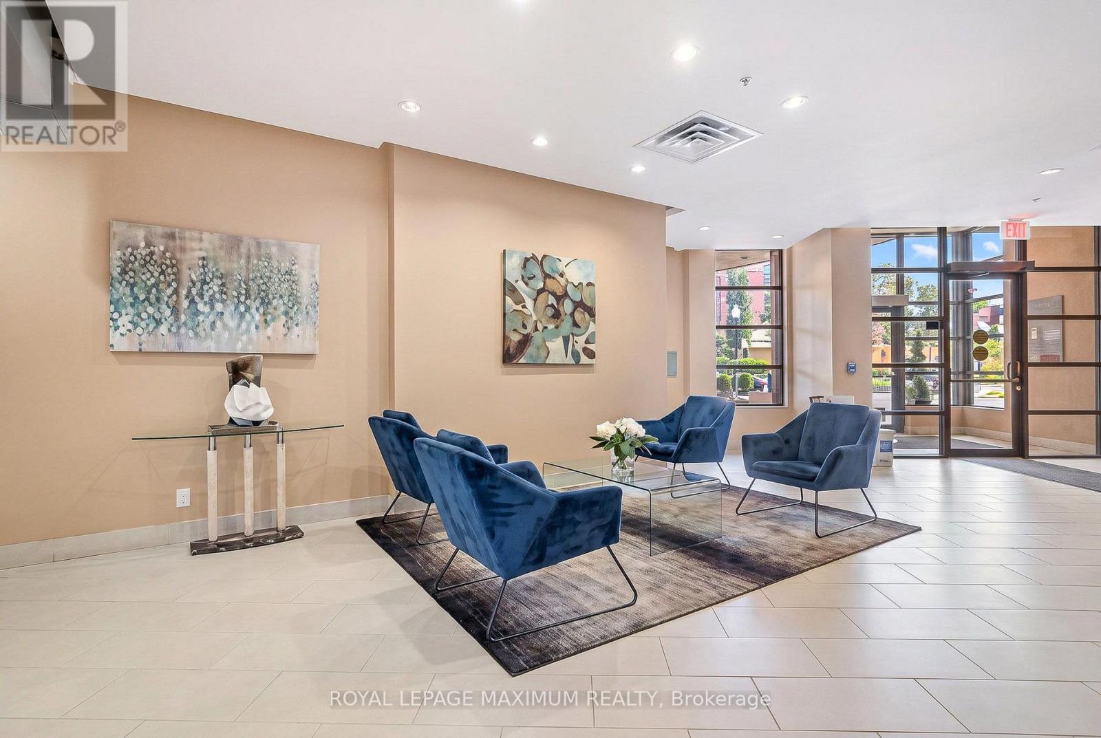 #402 7730 KIPLING AVENUE - 29
