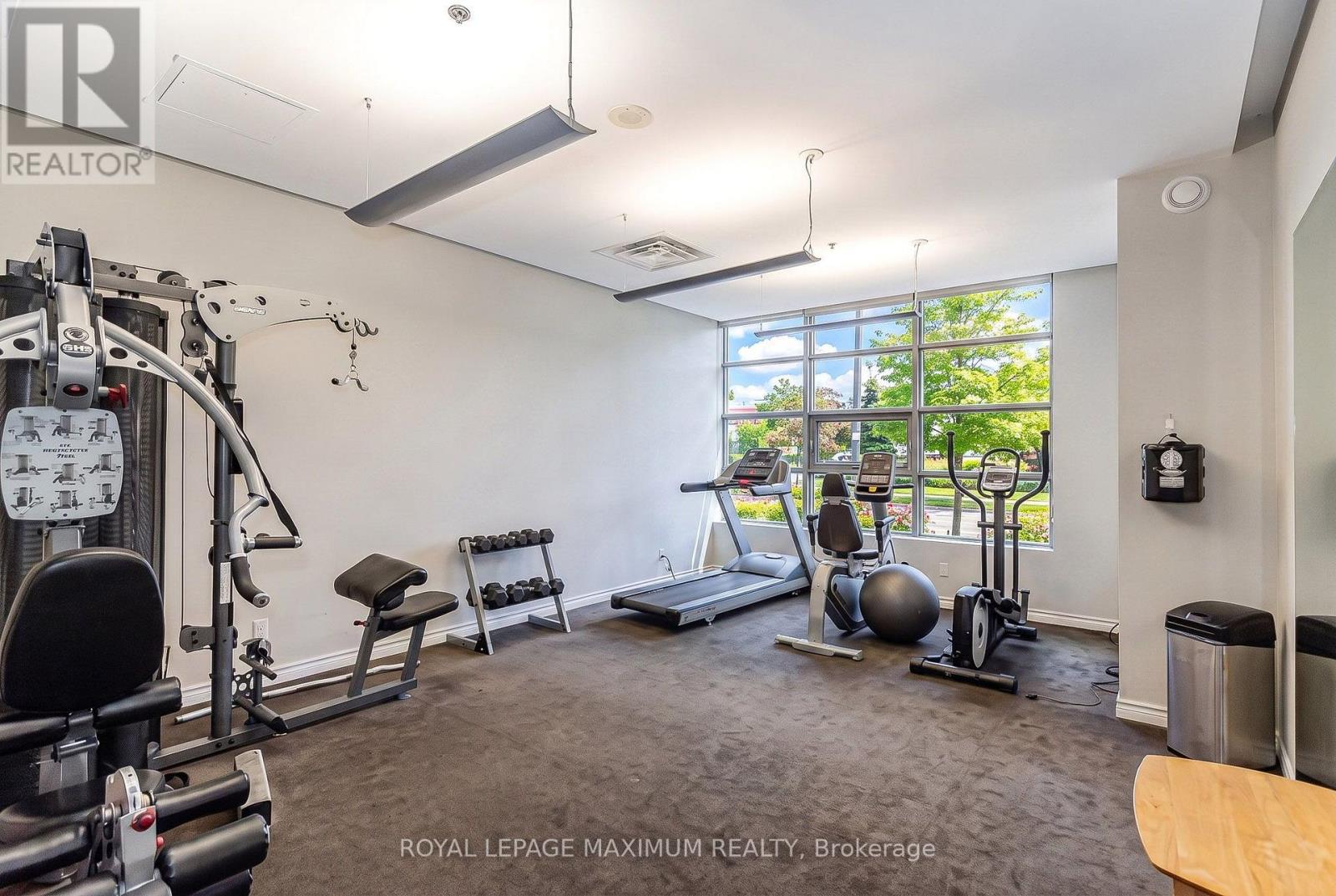 #402 7730 KIPLING AVENUE - 32