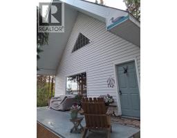 Kitchen of LIVINGSTONE ISLAND · Prince George, BC