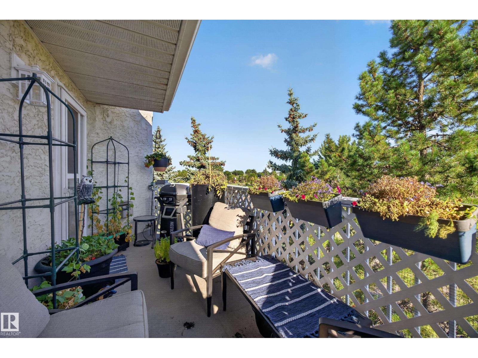 #405 5204 25 AV NW - 34