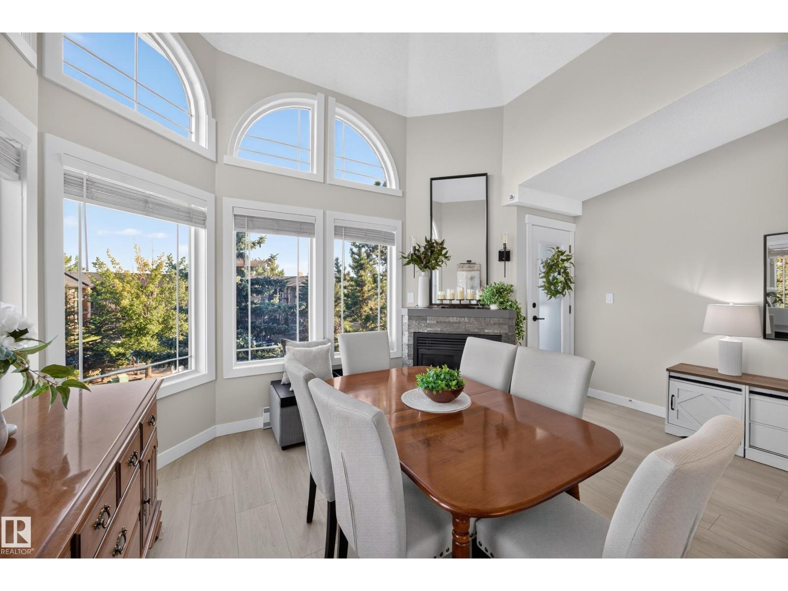 #405 5204 25 AV NW - 9
