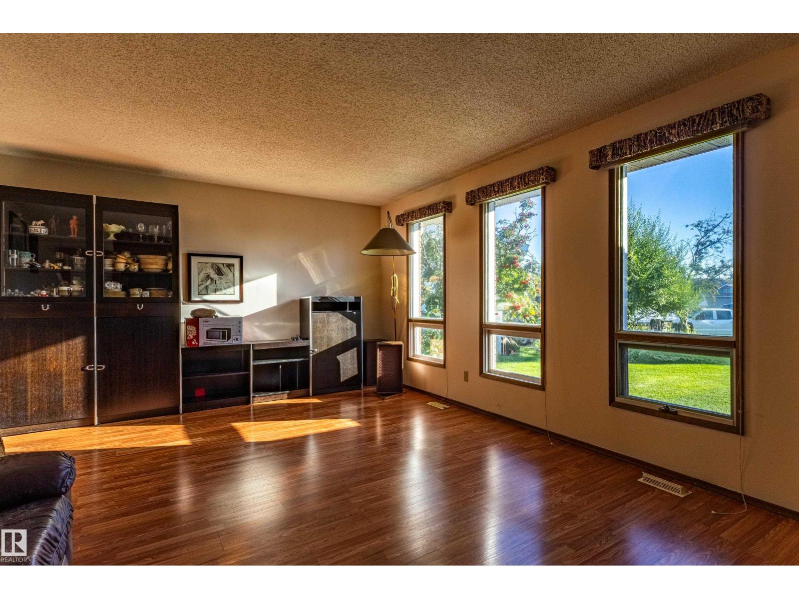 8743 179 ST NW, Belmead, Edmonton photo 3
