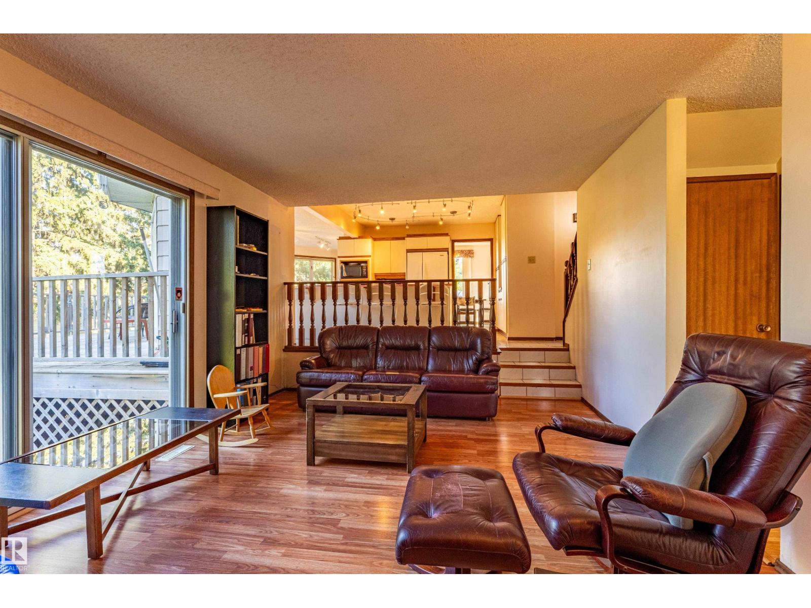 8743 179 ST NW - 17