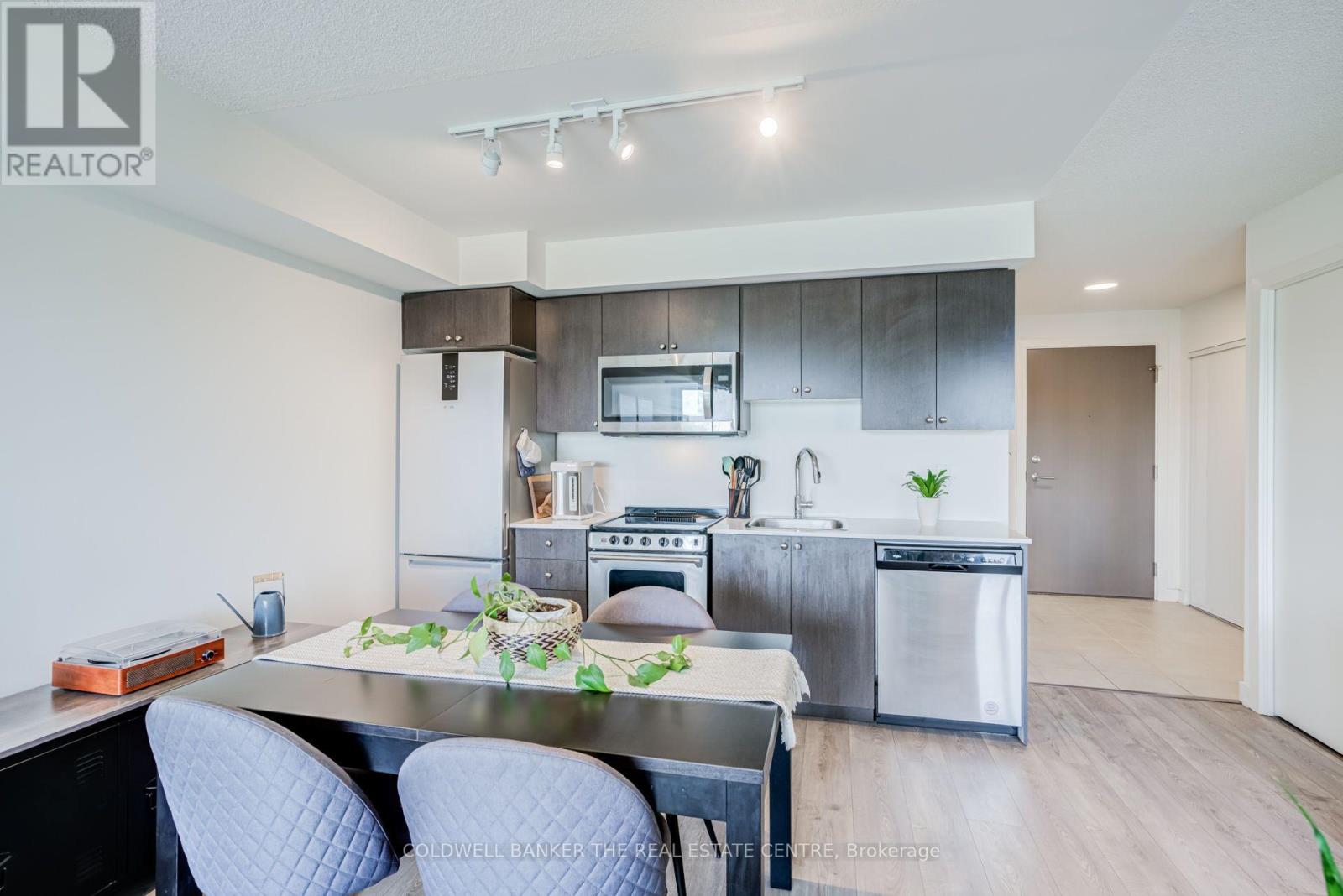#412 10 WILBY CRESCENT - 14