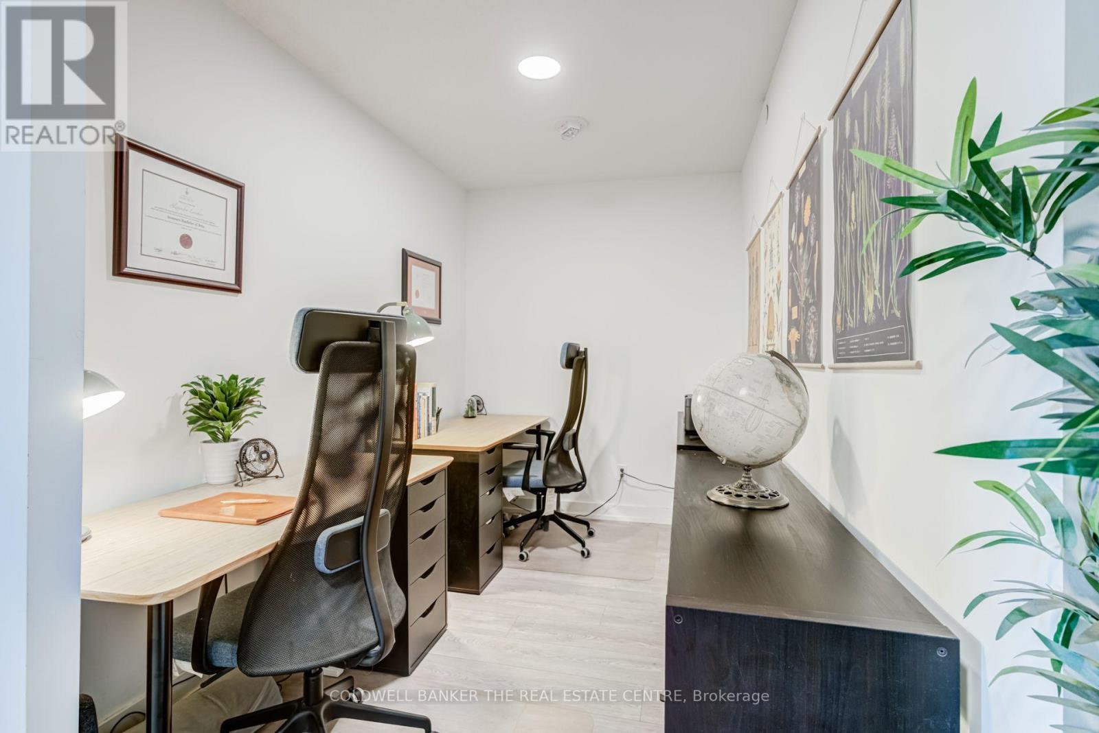 #412 10 WILBY CRESCENT - 27