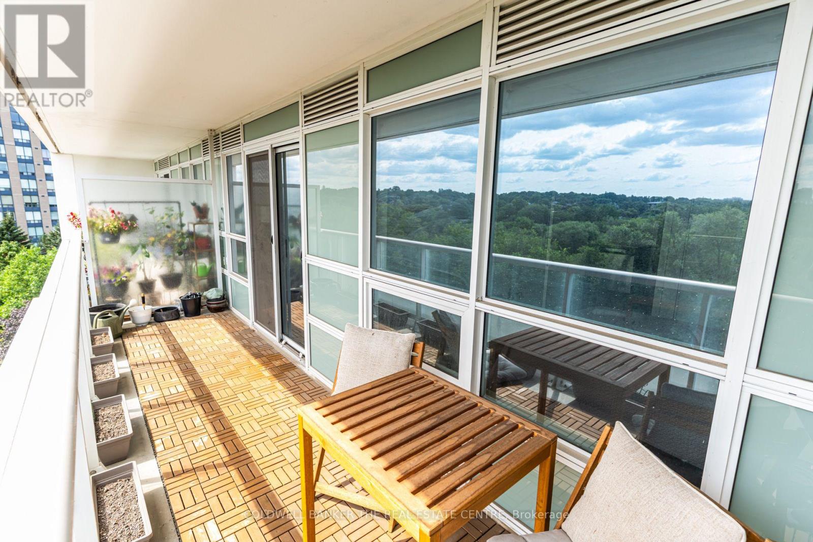 #412 10 WILBY CRESCENT - 30
