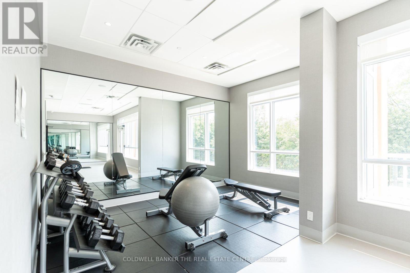 #412 10 WILBY CRESCENT - 35