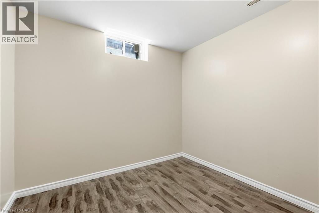 18 Sable Drive — photo 37