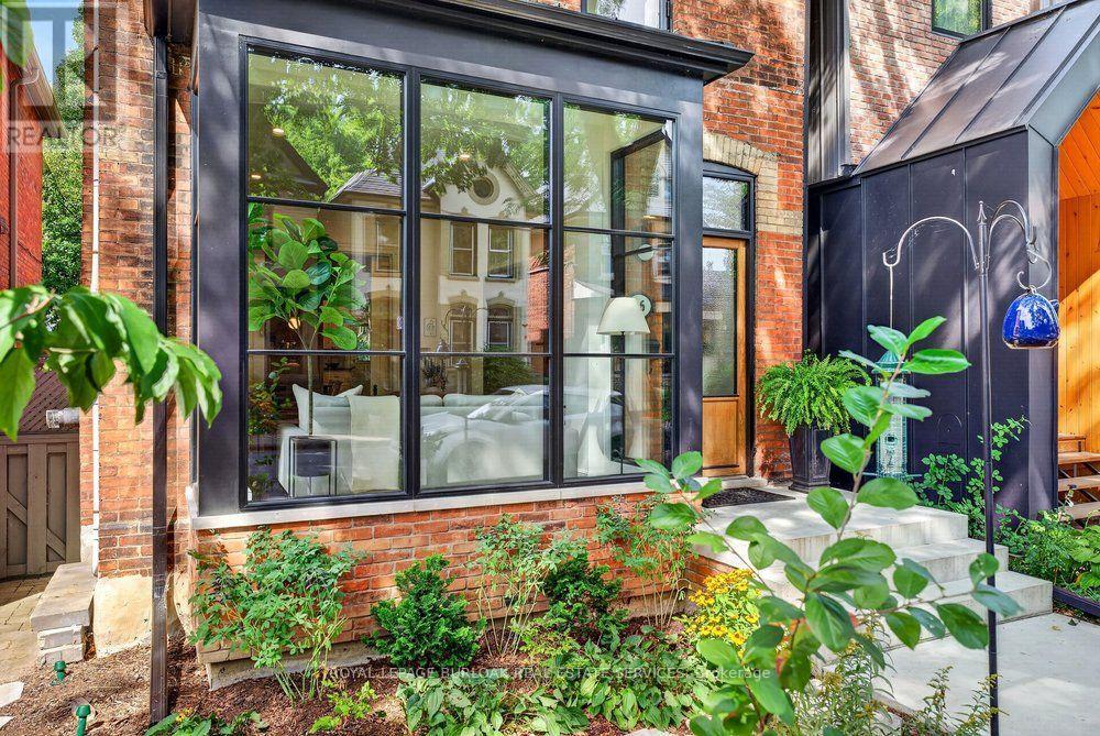 16 BRUCE STREET - 2