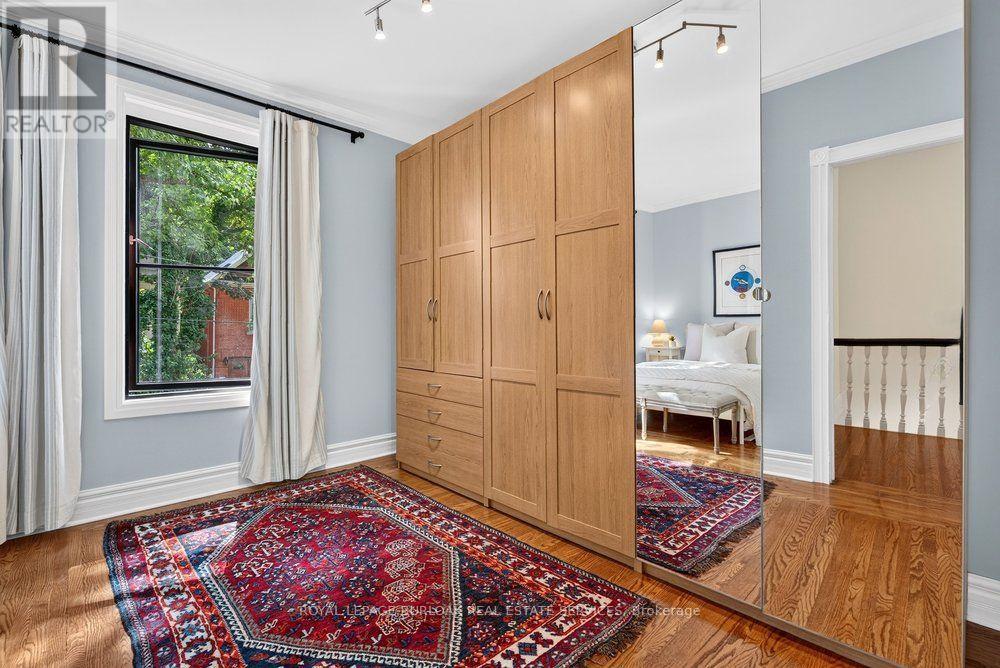 16 BRUCE STREET - 24