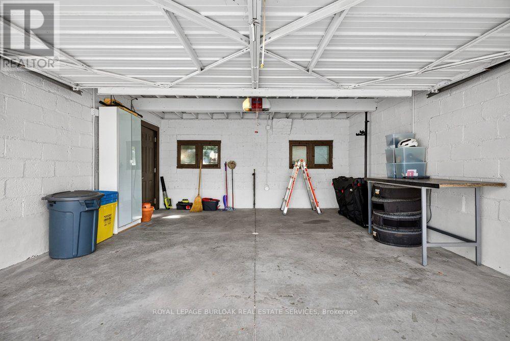 16 BRUCE STREET - 37