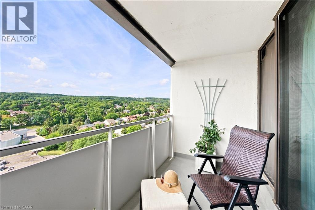#1507 2055 UPPER MIDDLE Road - Image 23