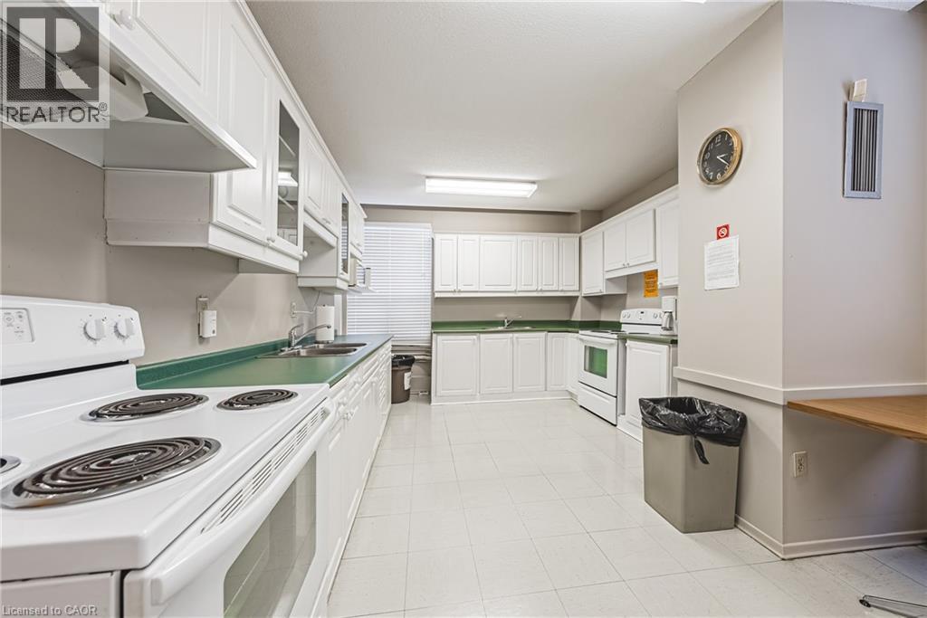#1507 2055 UPPER MIDDLE Road - Image 36