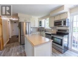 75 Willow Street, Amherst, NS B4H3W6 Photo 12