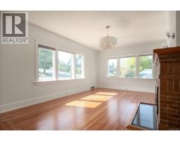 Bedroom - 733 Fitzwilliam St, Nanaimo, BC V9R3B7 Photo 11